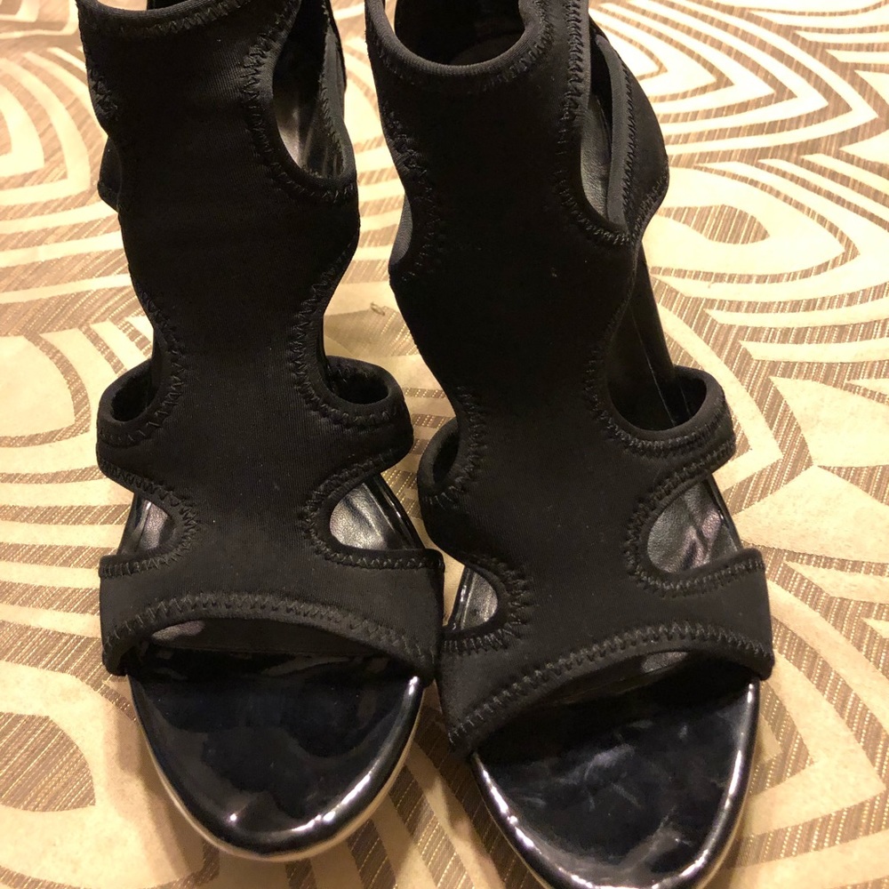 Vera wang new wedges